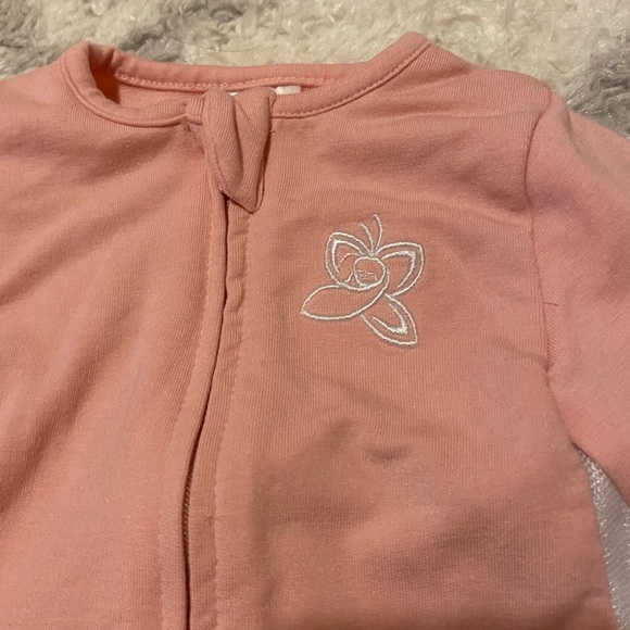 The Butterfly swaddle 👶🏻🦋💗 - Picture 4 of 14